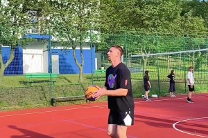 NBA总决赛尼克斯先下一城